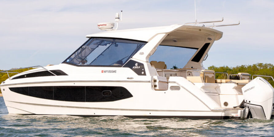 36′ 2021 AQUILA CATAMARAN + SEABOB – EAST HAMPTON