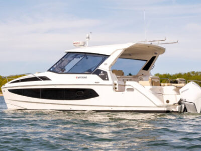 36′ 2023 AQUILA CATAMARAN + SEABOB (EAST HAMPTON)