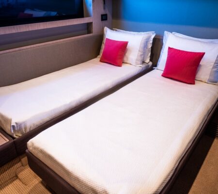 51′ 2022 AZIMUT ATLANTIS + SEABOB