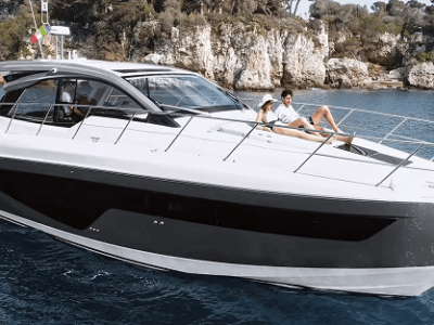 51′ 2022 AZIMUT ATLANTIS + 2 SEABOBS