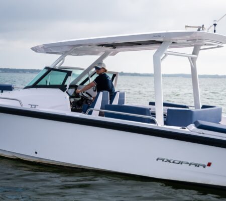 31′ 2025 AXOPAR SUN TOP (SAG HARBOR)