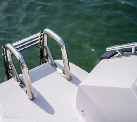 31′ 2025 AXOPAR SUN TOP (SAG HARBOR)