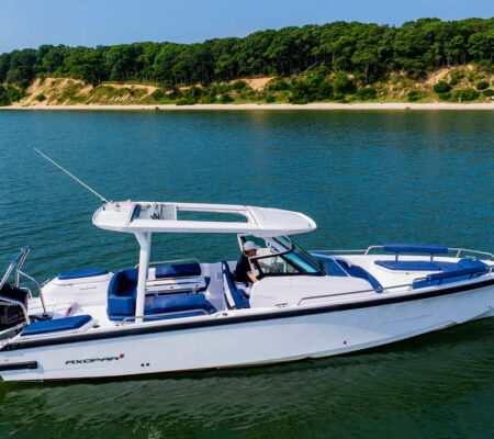 31′ 2025 AXOPAR SUN TOP (SAG HARBOR)