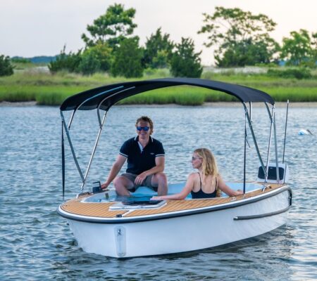 18′ Yacht Tub Rentals