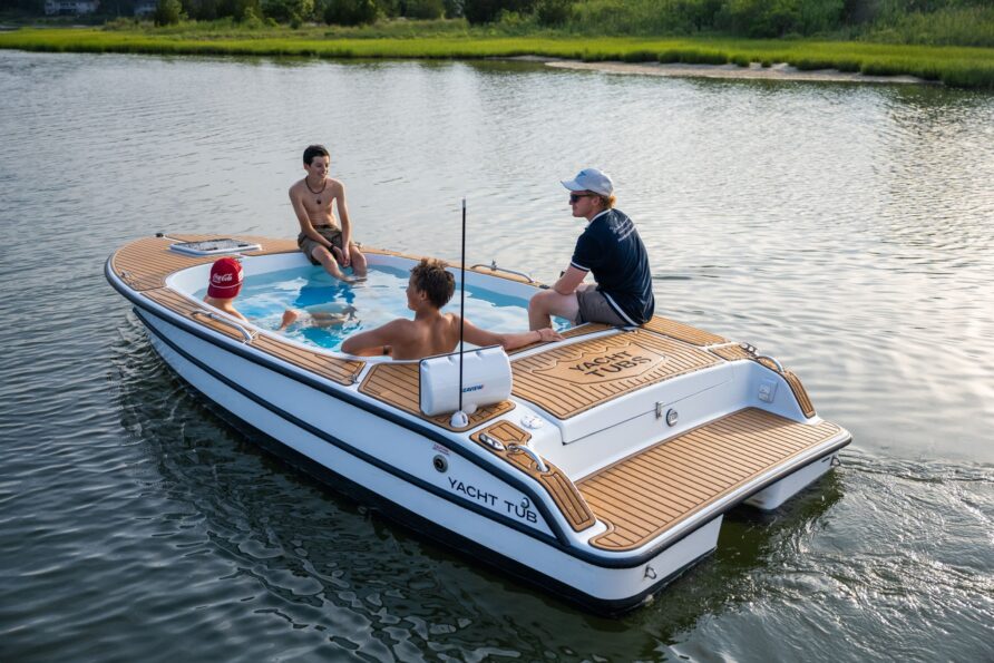18′ Yacht Tub Rentals