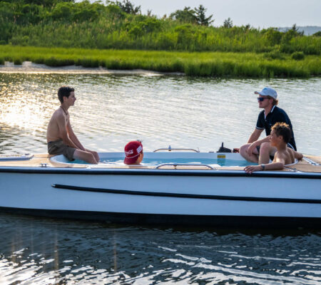 18′ Yacht Tub Rentals