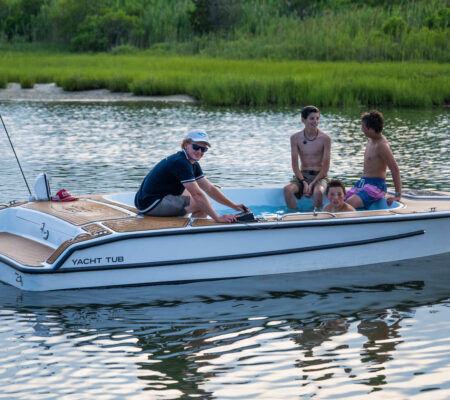 18′ Yacht Tub Rentals